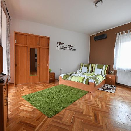 Kokusz Apartmanok 에게르 객실 사진